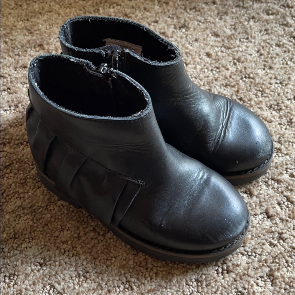 Black boots